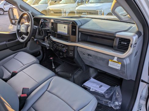 New 2026 Ford F550 2WD Regular Cab Super Duty image 30