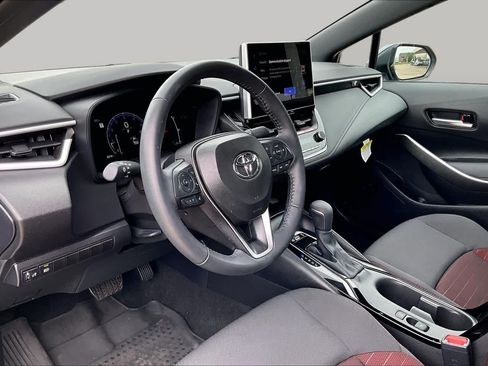 Used 2025 Toyota Corolla SE FWD image 17