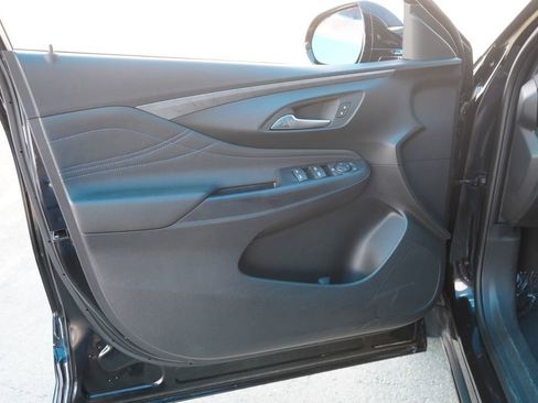 Used 2025 Buick Envista Sport Touring FWD image 15