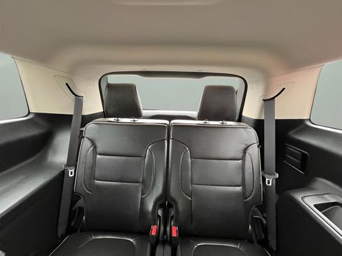 Used 2023 GMC Acadia Denali w/ Denali Technology Package AWD/4WD image 30