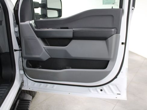 Used 2024 Ford F250 XLT image 31