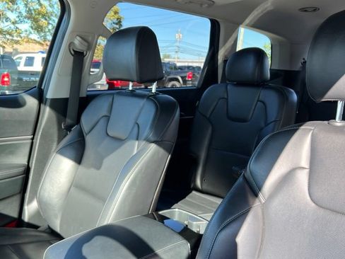 Used 2025 Kia Telluride S AWD/4WD image 5