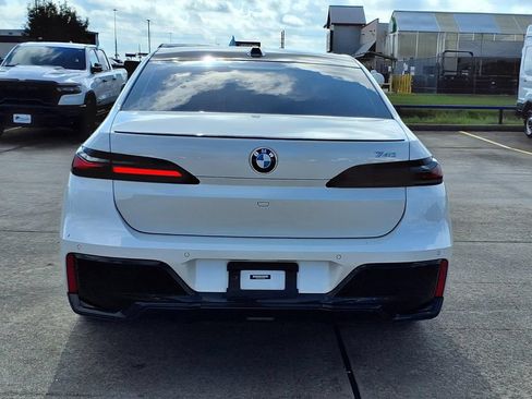 Used 2023 BMW 740i RWD image 5