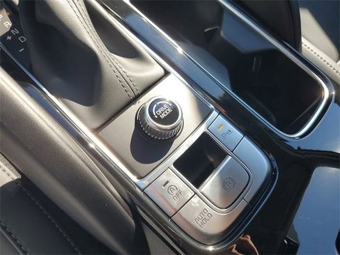 New 2025 Kia Telluride S image 38