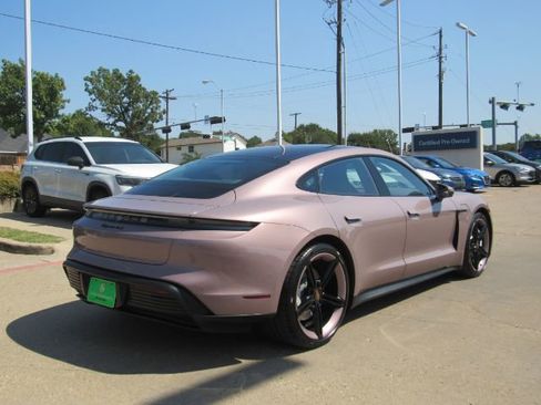 Used 2022 Porsche Taycan 4S image 6