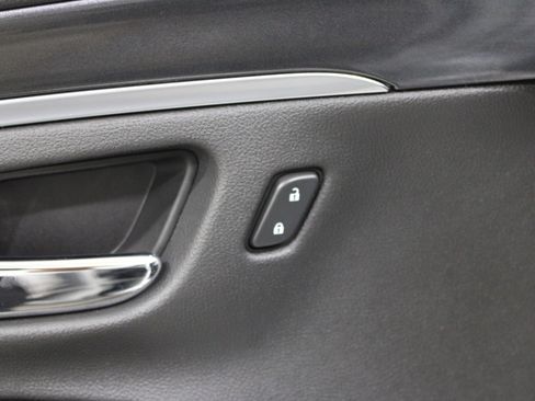 Used 2020 Chevrolet Impala LT w/ LT Convenience Package image 8