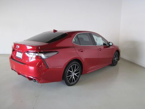 Used 2023 Toyota Camry SE FWD image 25