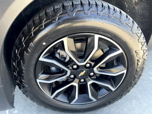 Used 2021 Chevrolet TrailBlazer ACTIV w/ Sun and Liftgate Package image 6