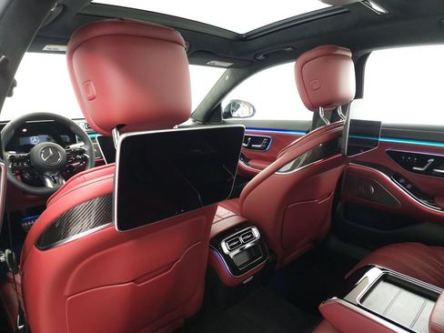 Certified 2025 Mercedes-Benz S 63 AMG S image 29