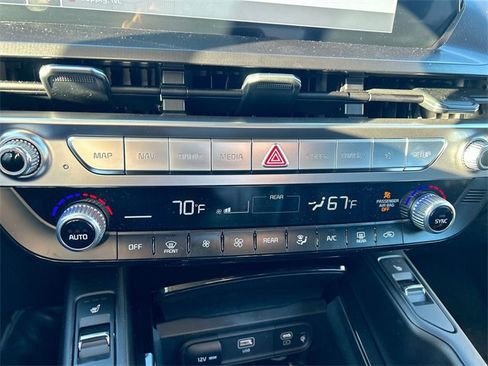 Used 2024 Kia Telluride S w/ S Sunroof Package image 23