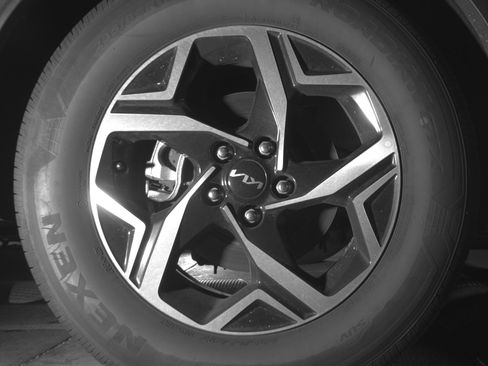 Used 2025 Kia Sportage LX image 15