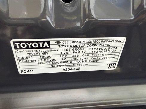 Used 2026 Toyota Camry SE FWD image 35