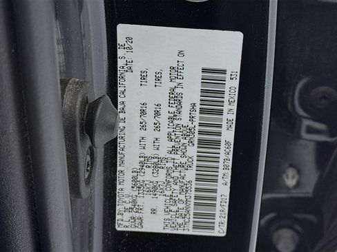 Used 2021 Toyota Tacoma TRD Off-Road image 29