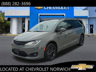 Used 2020 Chrysler Pacifica Touring-L w/ Advanced Safetytec Group