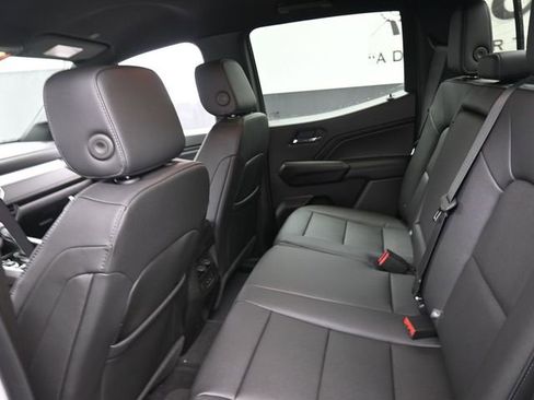 New 2026 Chevrolet Colorado LT w/ LT Convenience Package image 9