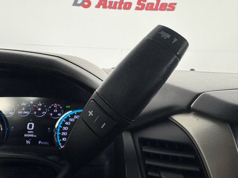 Used 2018 GMC Yukon Denali image 25