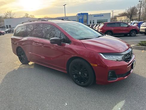 Used 2025 Honda Odyssey Sport-L image 6
