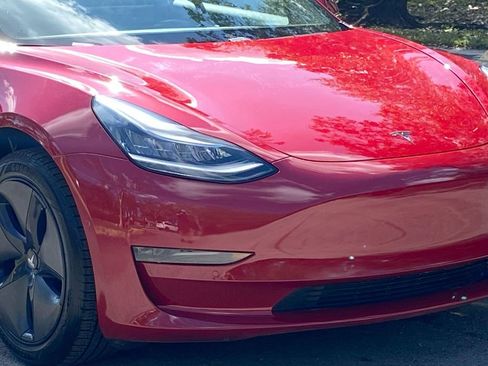 Used 2018 Tesla Model 3 Long Range image 18