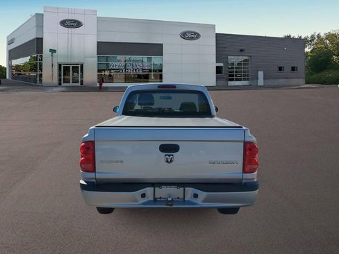 Used 2011 Dodge Dakota ST image 9