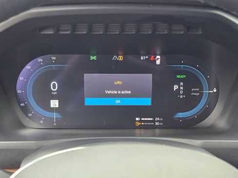 Certified 2024 Volvo XC90 T8 Plus w/ Protection Package Premier image 27