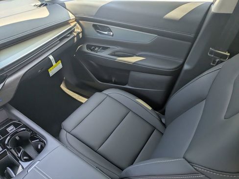 New 2025 Nissan Murano SL w/ Cargo Package AWD/4WD image 18