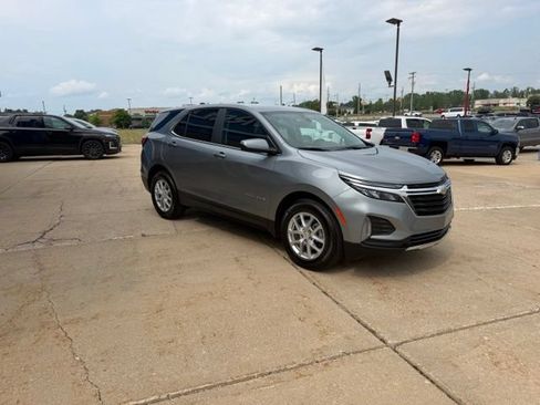 Used 2024 Chevrolet Equinox LT FWD image 10