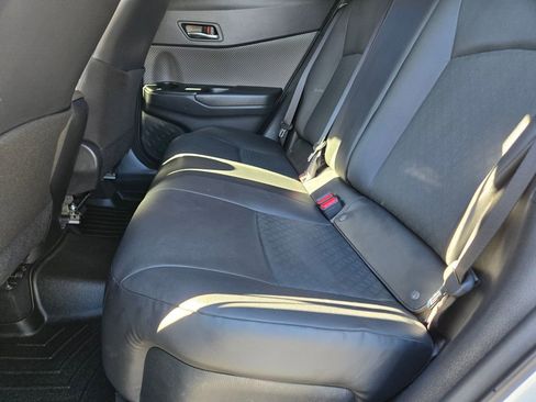 Used 2021 Toyota C-HR Limited image 11