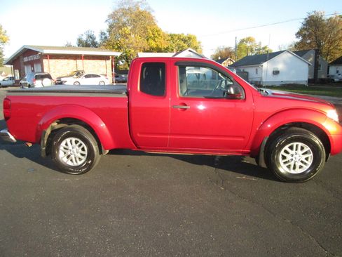 Used 2014 Nissan Frontier SV w/ SV Value Truck Package image 8