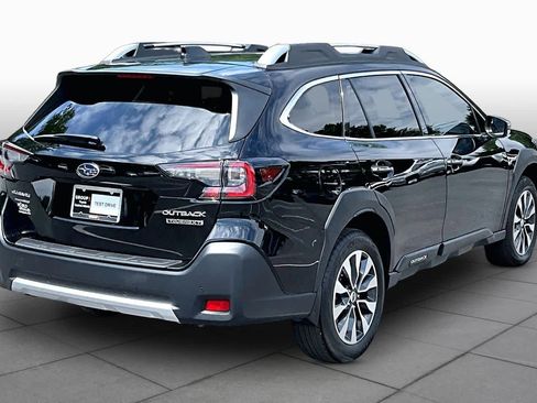 Used 2023 Subaru Outback Touring XT AWD/4WD image 13