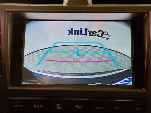 Used 2018 Lexus GX 460 w/ Navigation Package image 17