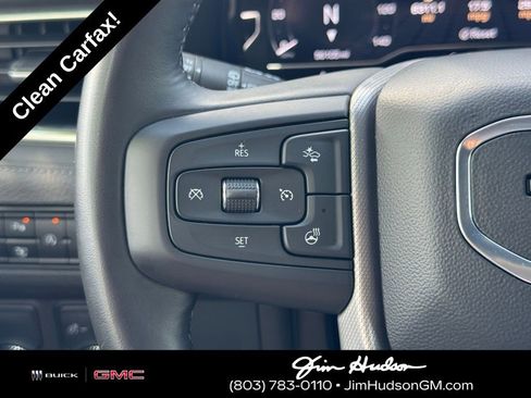 Used 2024 GMC Yukon XL Denali image 32
