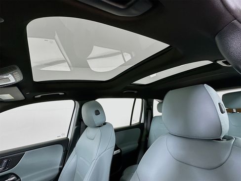 New 2026 Mercedes-Benz GLB 35 AMG 4MATIC image 23