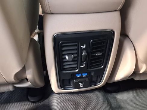 Used 2021 Jeep Grand Cherokee Limited AWD/4WD image 20