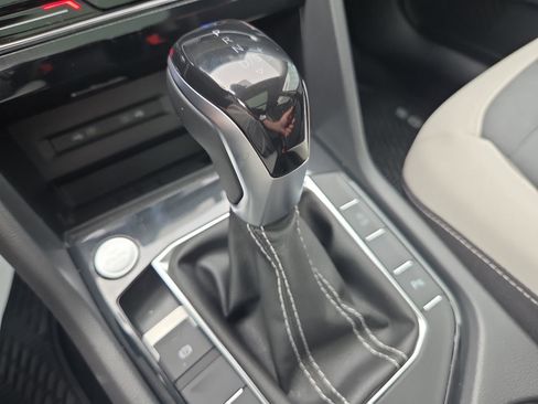 New 2026 Volkswagen Taos SE AWD/4WD image 27