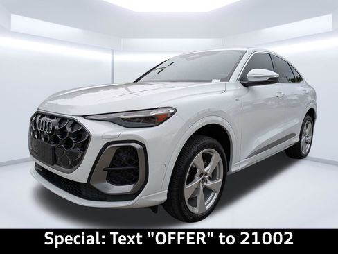 Certified 2025 Audi Q5 Premium Plus w/ Premium Plus AWD/4WD image 8