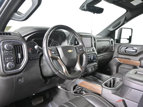 Used 2020 Chevrolet Silverado 3500 High Country w/ Z71 Off-Road Package AWD/4WD image 23