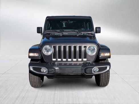 Used 2022 Jeep Wrangler Unlimited Sahara w/ Cold Weather Group image 3