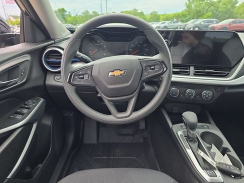 New 2026 Chevrolet Trax LS w/ LS Convenience Package FWD image 10
