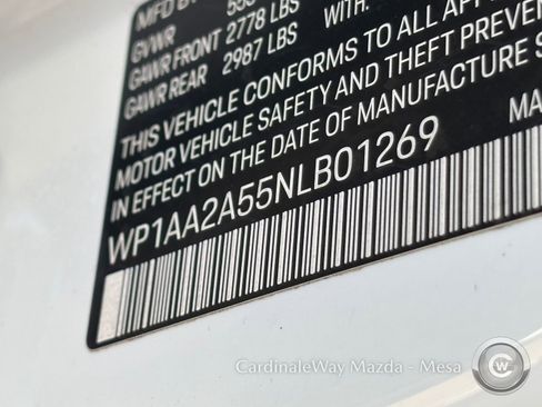 Used 2022 Porsche Macan image 32