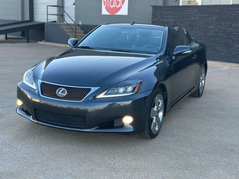 Used 2010 Lexus IS 250C image 11