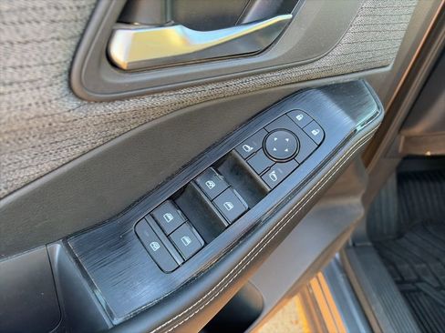 Certified 2022 Nissan Rogue SV image 11