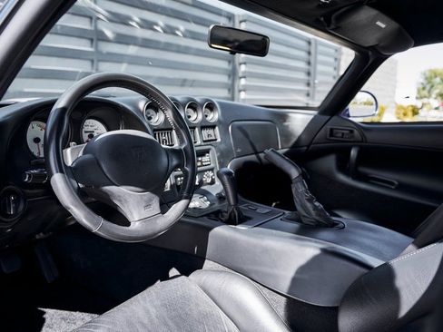 Used 1996 Dodge Viper GTS RWD image 4