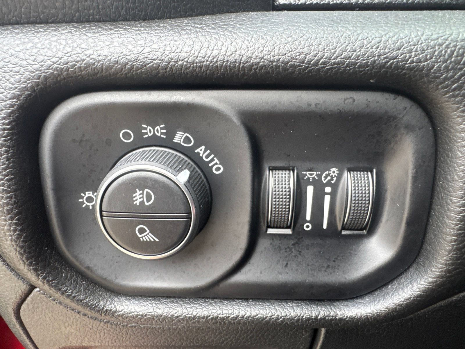 Used 2023 RAM 1500 Rebel w/ Night Edition AWD/4WD image 11