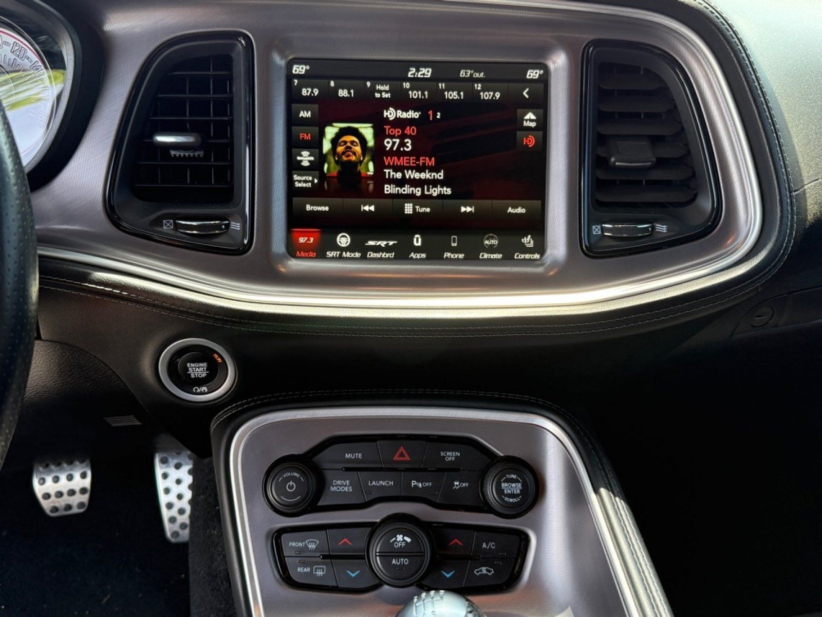 Used 2022 Dodge Challenger R/T Scat Pack RWD image 12