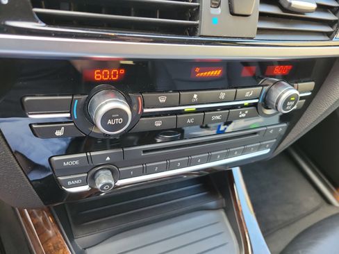 Used 2017 BMW X3 xDrive28i image 17