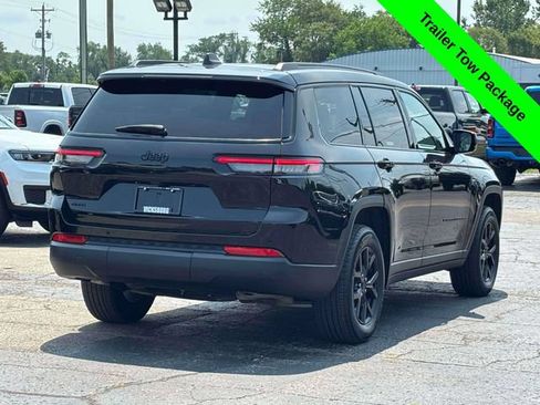 Used 2025 Jeep Grand Cherokee L Altitude AWD/4WD image 35
