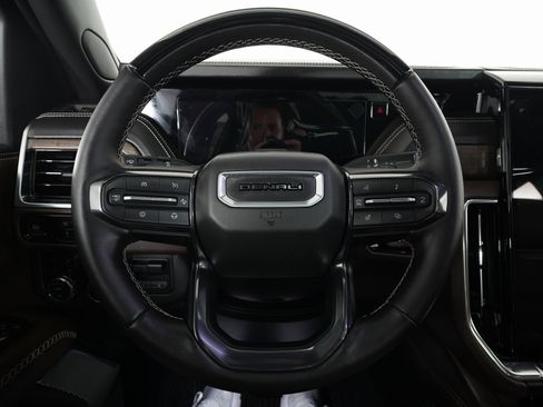 Used 2025 GMC Yukon XL Denali Ultimate image 21