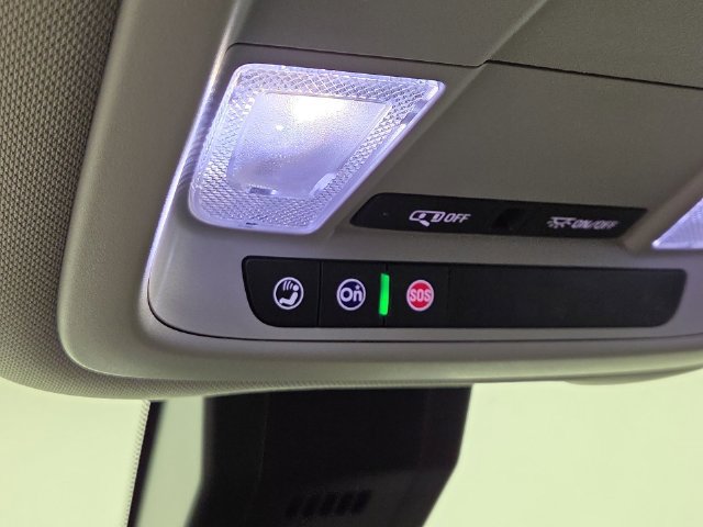 Used 2022 GMC Terrain SLE w/ Driver Convenience Package FWD image 25