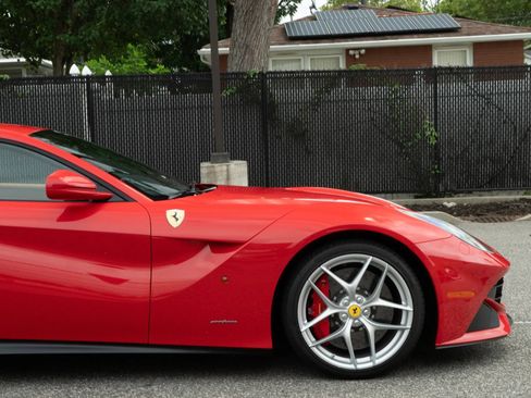 Used 2017 Ferrari F12 Berlinetta RWD image 45