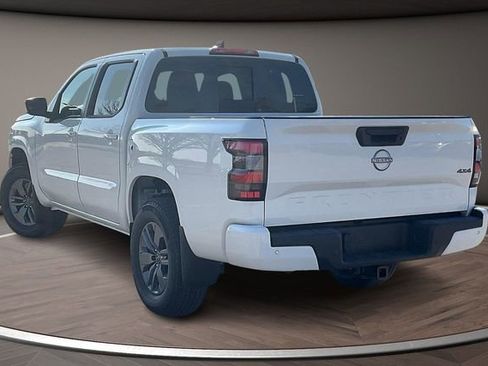 New 2026 Nissan Frontier SV w/ SV Convenience Package image 3